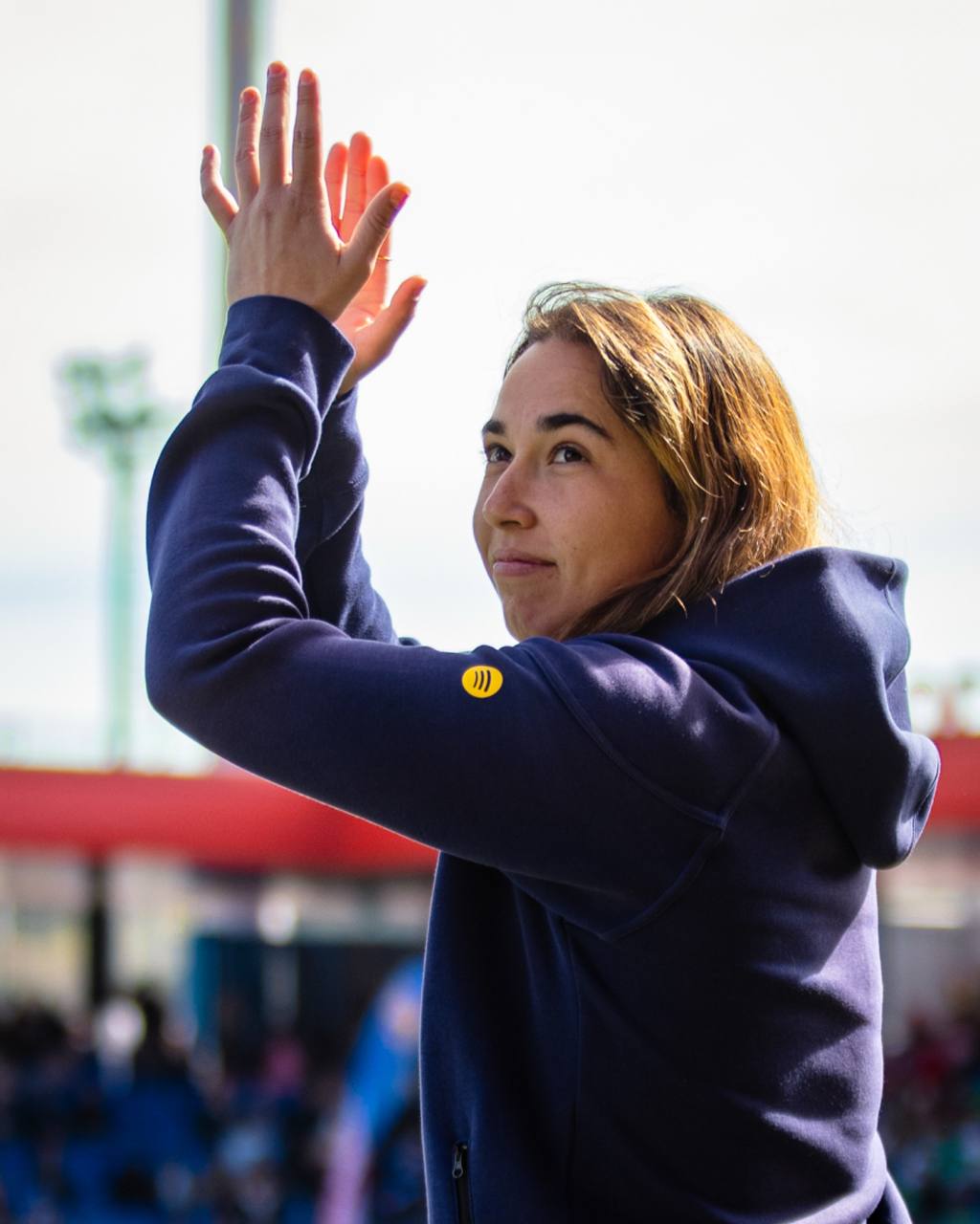 photo 5951824546631454136 y